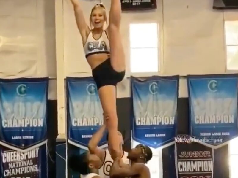 Tall flyers >>> @cheerextremeofficial_