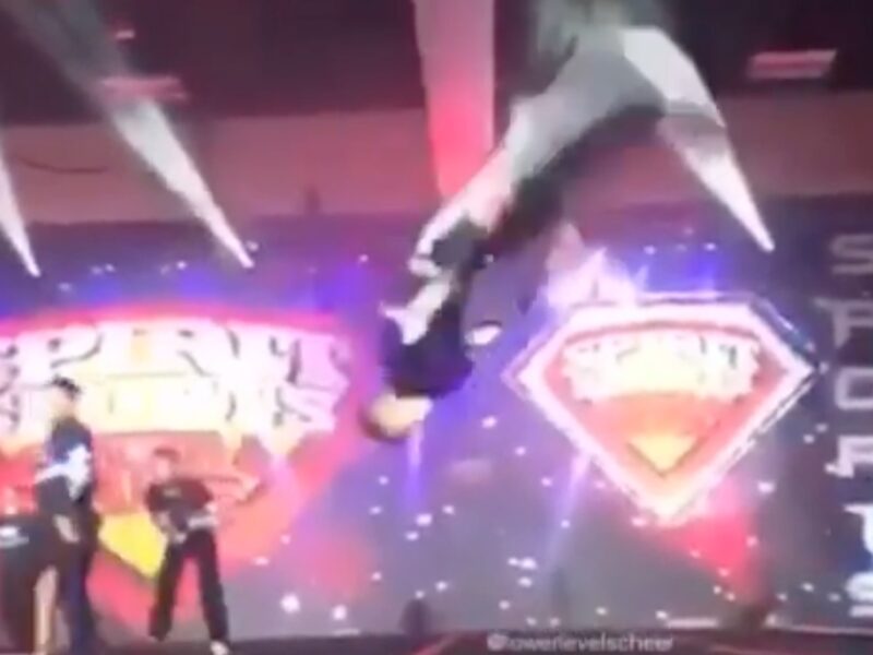 Now THAT’S how you finish a tumbling pass 😳