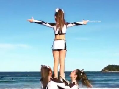 You know, just casually stunting at the beach ☀️ @s2sallstars