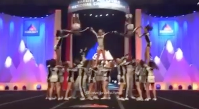 Hands down one of the best level 4 teams I've seen 😳