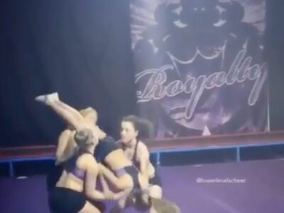 Holy level 4 💜 what team is this?