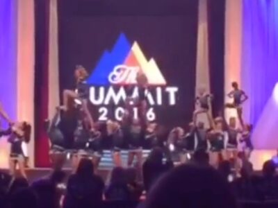 Bad quality but this level 1 team slays 😍