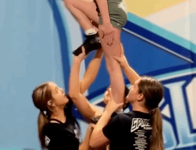 @islandcheer_phantom4 making it look easy 🙂‍↕️